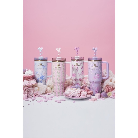 Stanley X LoveShackFancy Quencher | 40 Oz - Picture 7 of 8